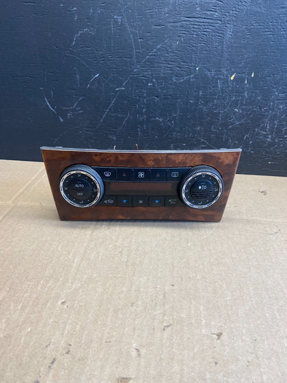 2005-2009 Mercedes W209 CLK350 A/C Heater Climate Control Trim OEM AB9233 DG0
