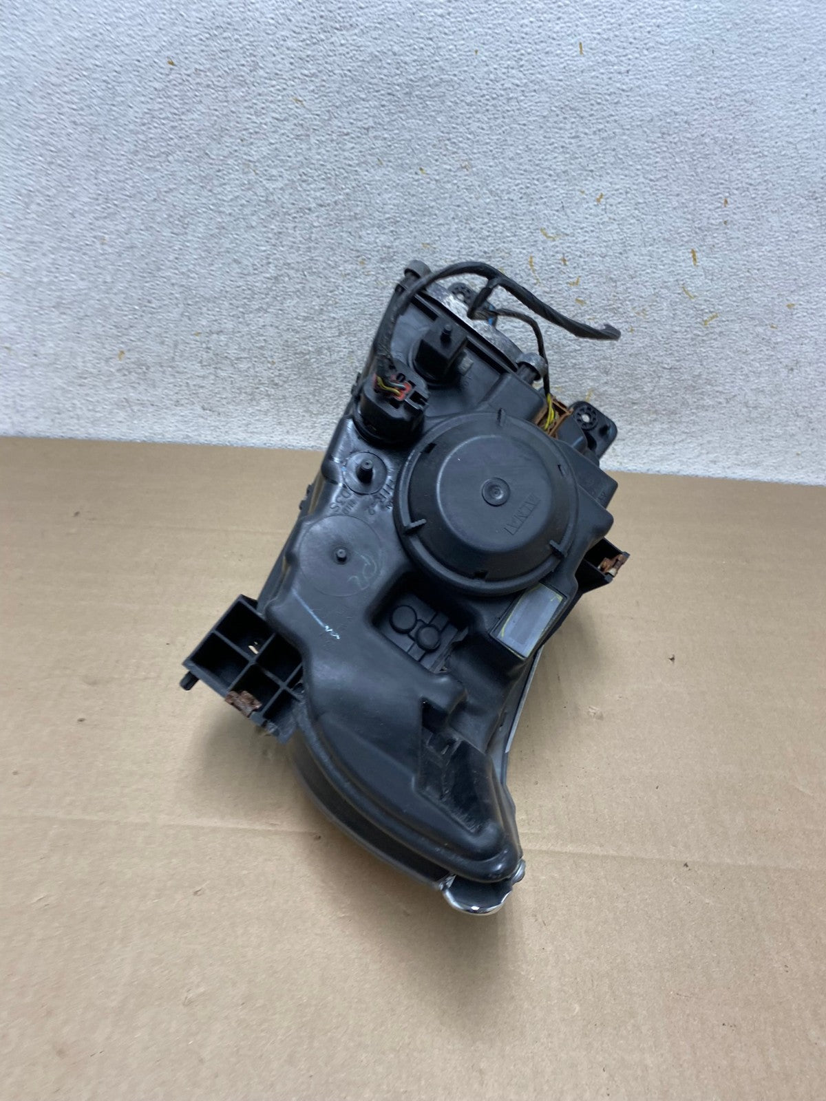 2011 to 2014 Ford Edge Front Right Passenger Headlight Xenon HID AI1405 LK5