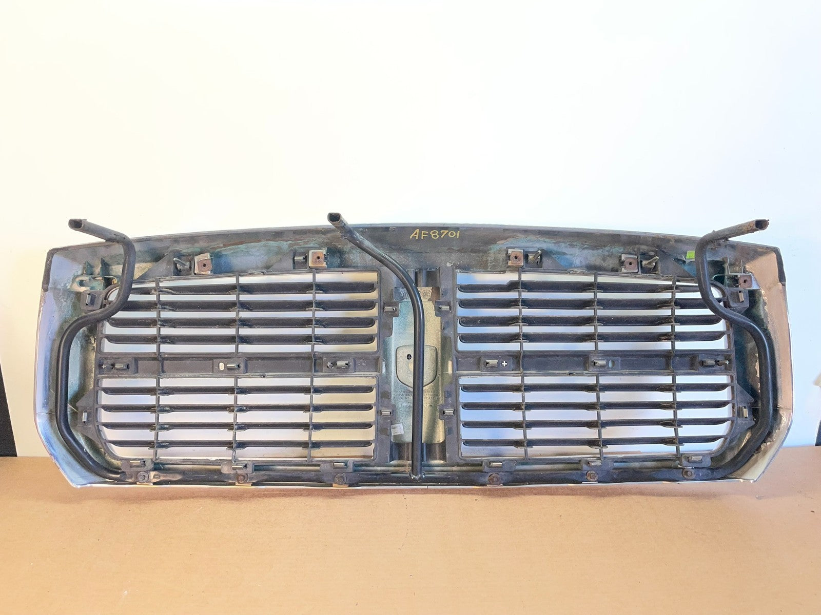 2005 to 2007 Dodge Dakota Chrome Front Upper Grill Grille AF8701 DG3