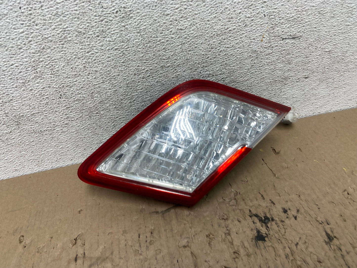 2007-2009 Toyota Camry Hybrid Right Passenger Side Inner Tail Light AF72320