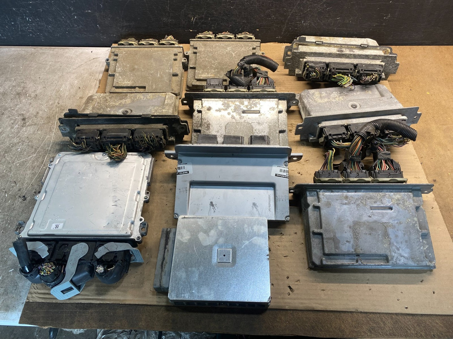 Mix of 10 Ford ECM Engine Computer Module AD94931