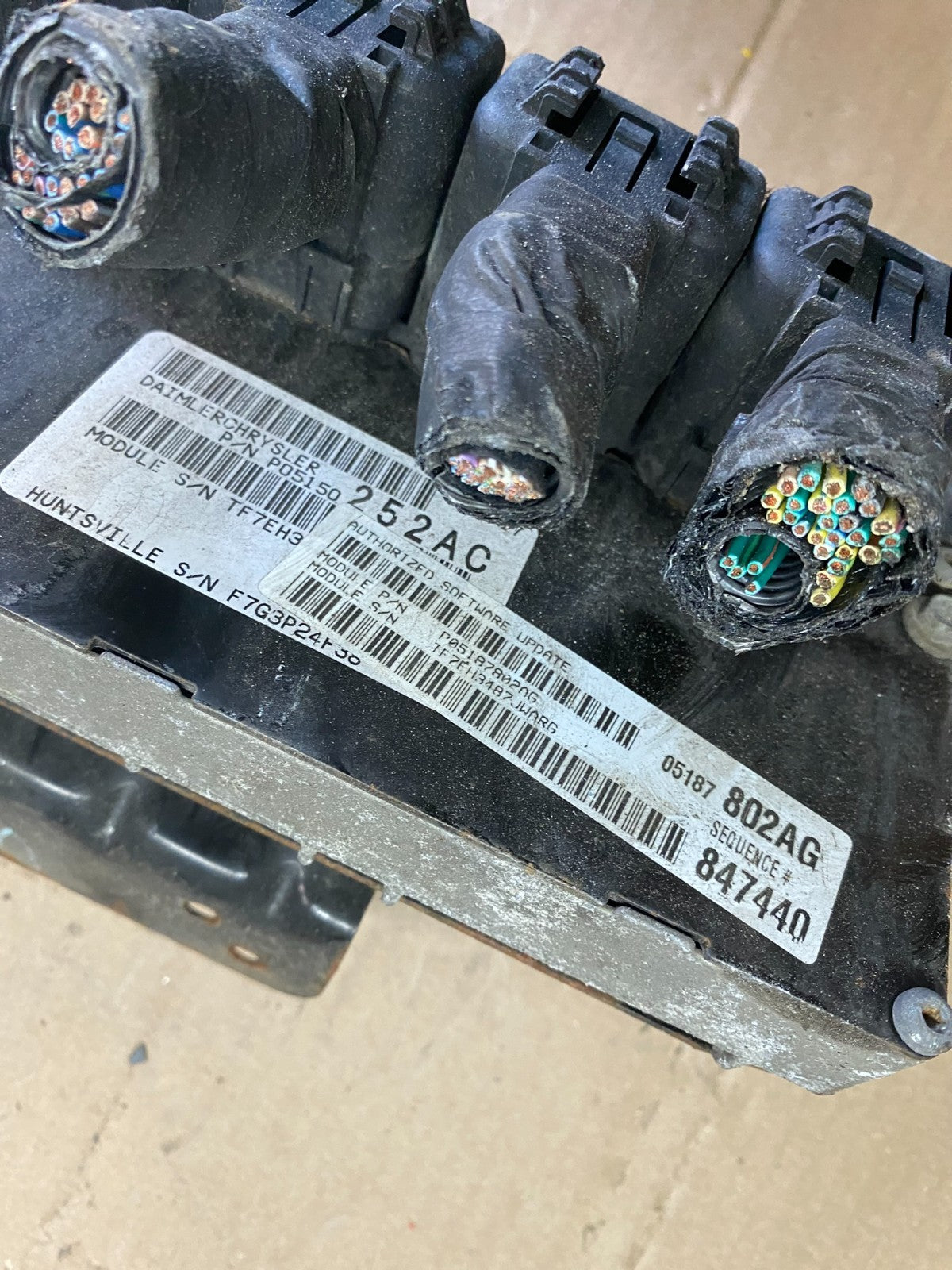 2008 Chrysler Caravan Town & Country 3.8L Engine Control p05187802ag P0576 DG3