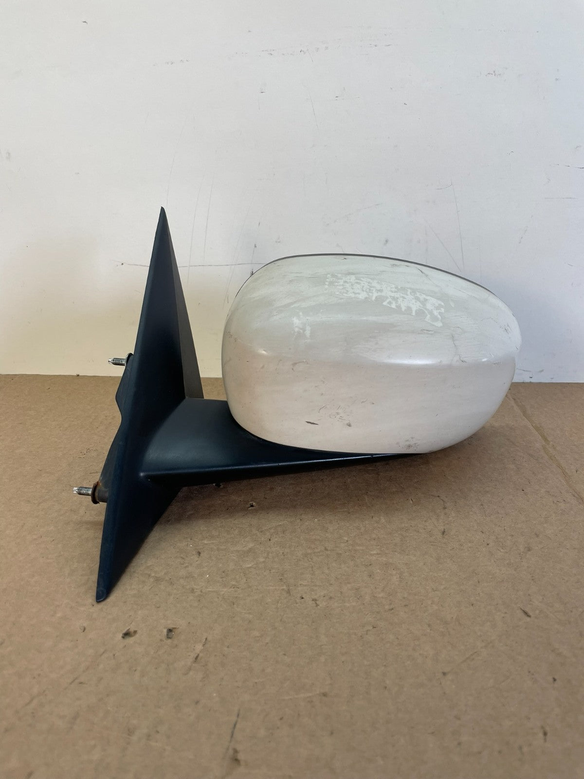 2005 to 2010 Chrysler 300 Left Driver LH View Door Mirror AH6196 DW0