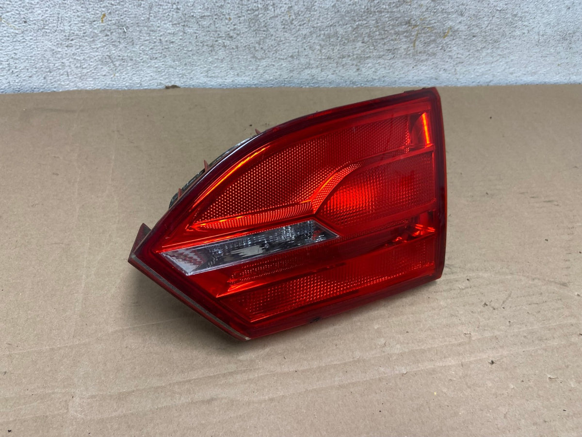 2011-2014 Volkswagen Jetta Right RH Inner Trunk Tail Light AH9358 LK2
