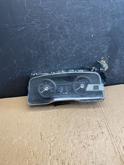 2006 to 2011 Lincoln Town Car Speedometer Gauge Cluster AE4202 DG0