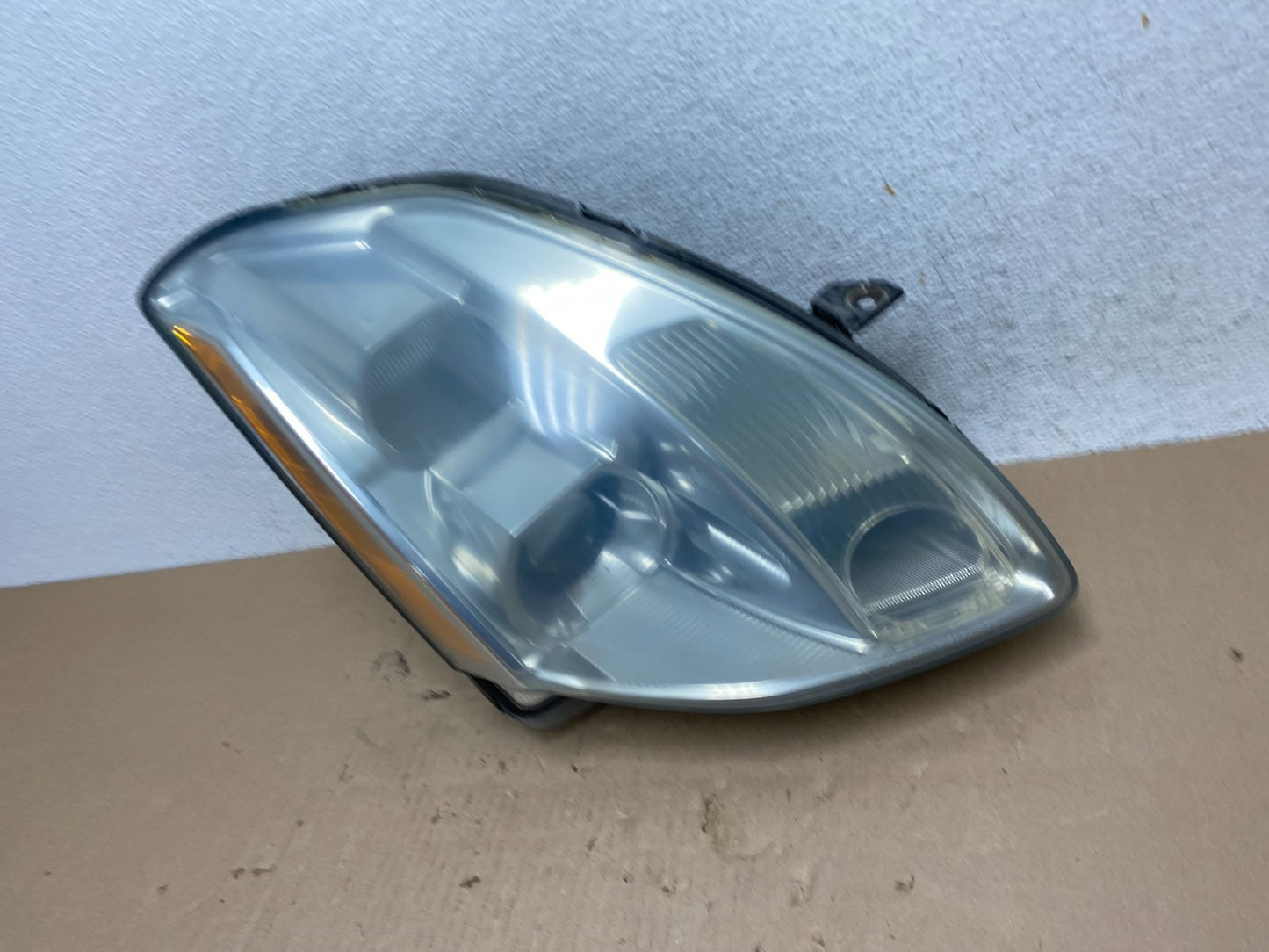 2004 2005 2006 Nissan Maxima Right Passenger Side Headlight Xenon HID AG6692 DW1