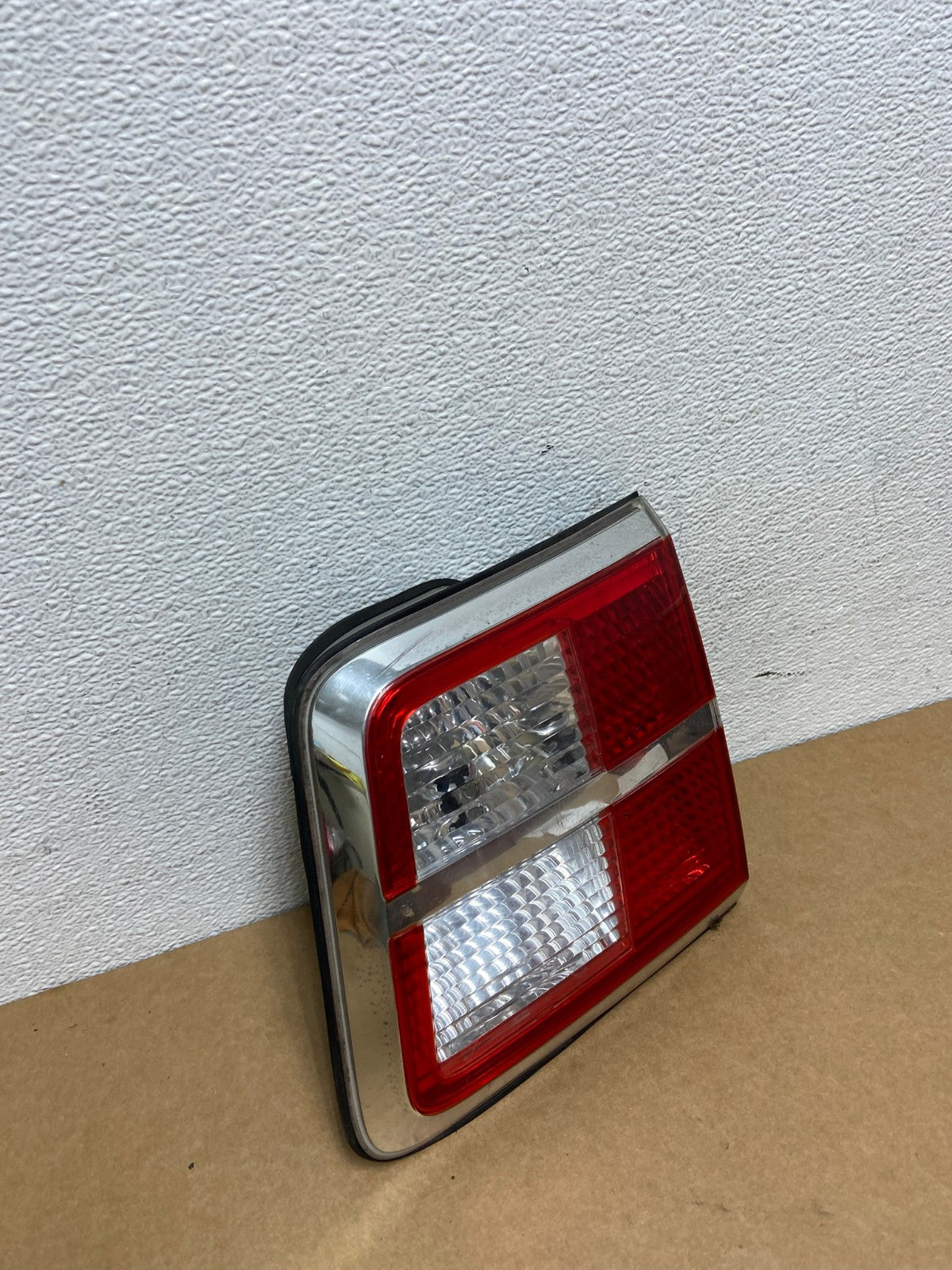 2007 to 2010 Saturn Outlook Right Passenger RH Inner Tail Light OEM AC1670 LK1