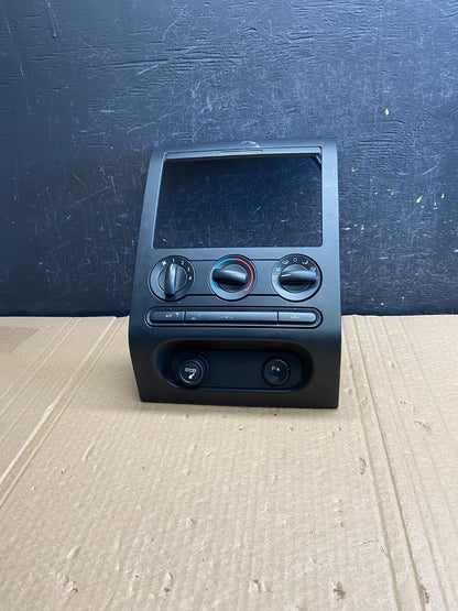 2004 to 2008 Ford F150 Radio Climate Dash Bezel Surround Black af6160 DG0