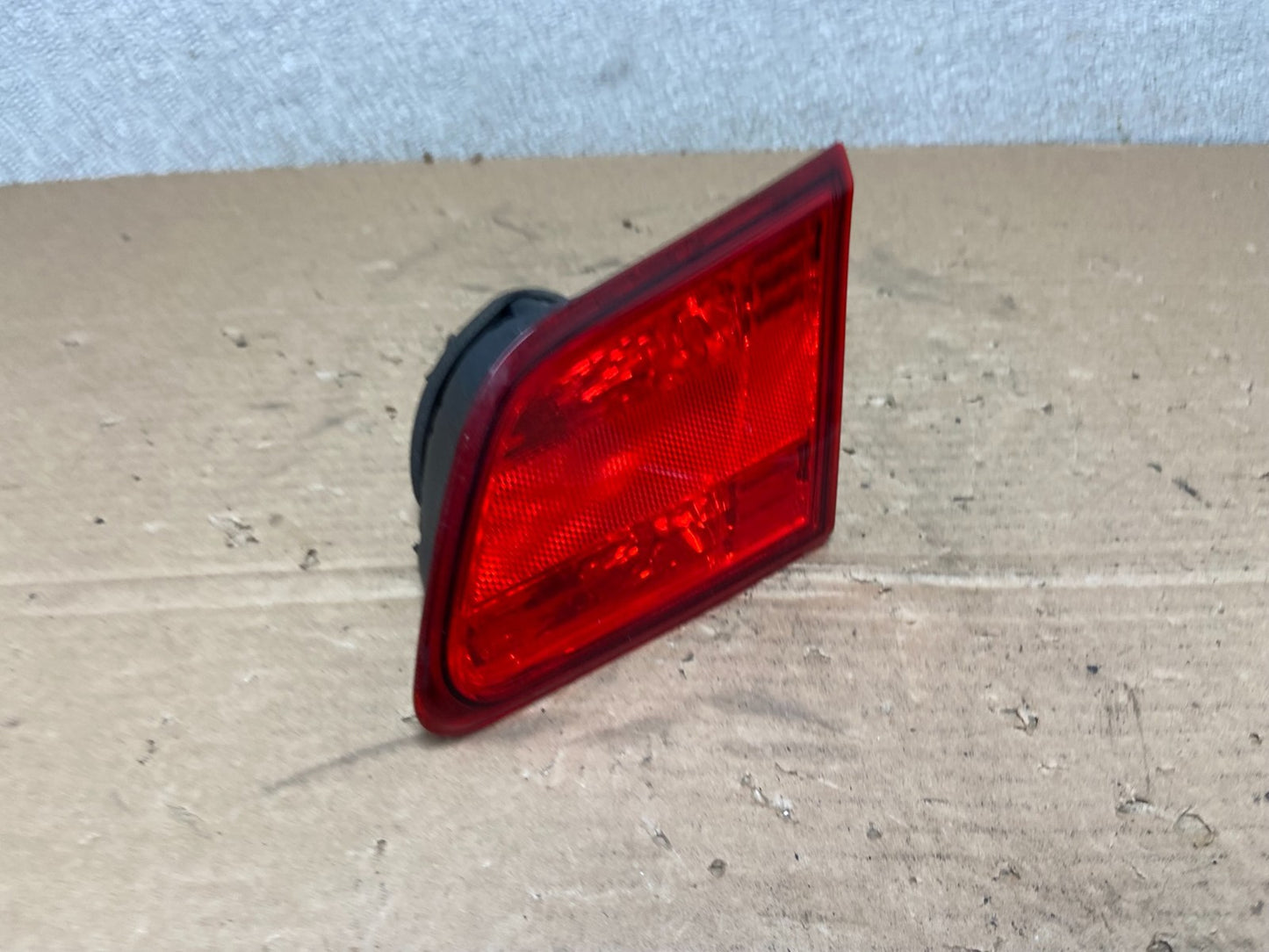 2010-2014 Subaru Legacy Right Passenger Rh Side Tail Light Inner Oem AB4777 LK2