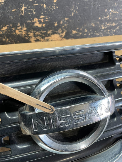2009 to 2011 Nissan Maxima Front Upper Grill Grille Oem AA9082 DG3