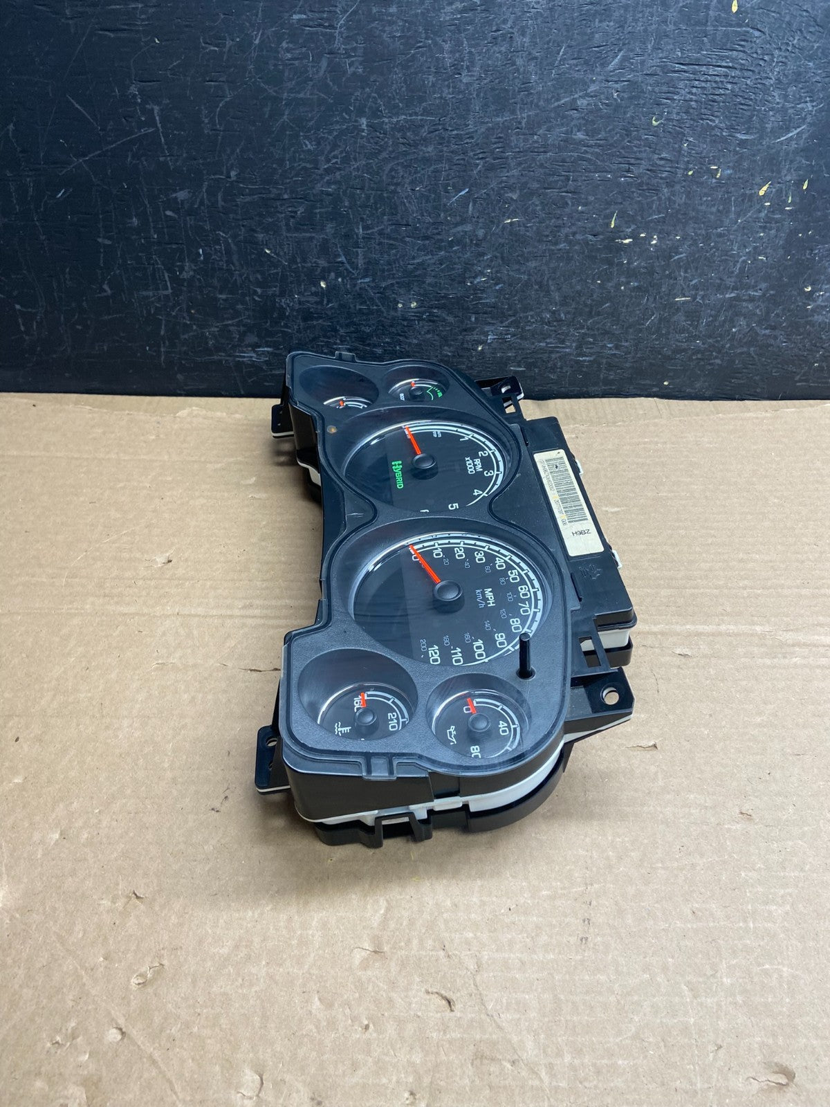 2008 2011 Chevrolet Tahoe Hybrid Speedometer Cluster Gauge AF2475 DG2