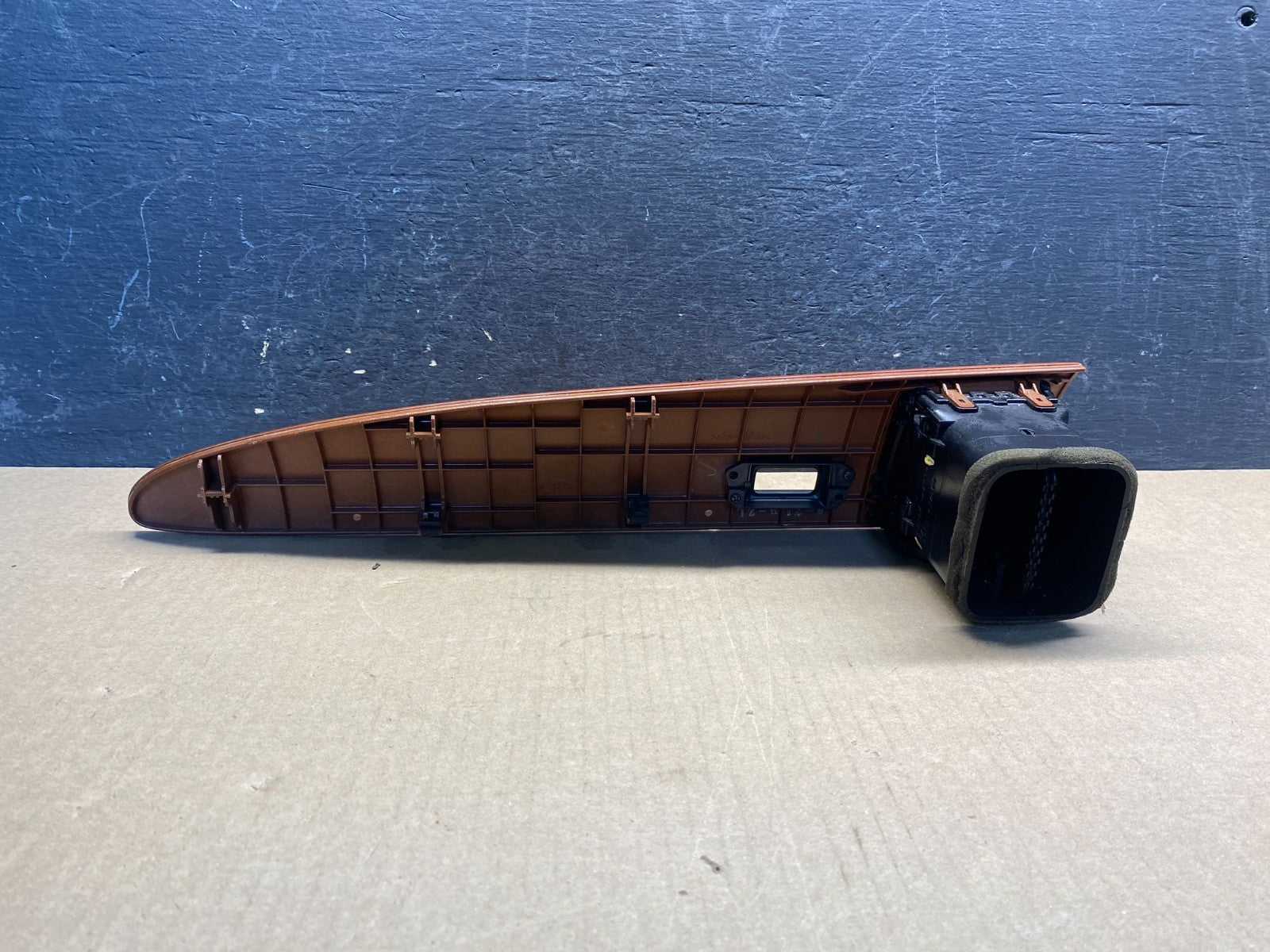 2002-2010 Lexus SC430 Right Passenger Dash Center Air Vent Bezel Trim AG4013 DG3