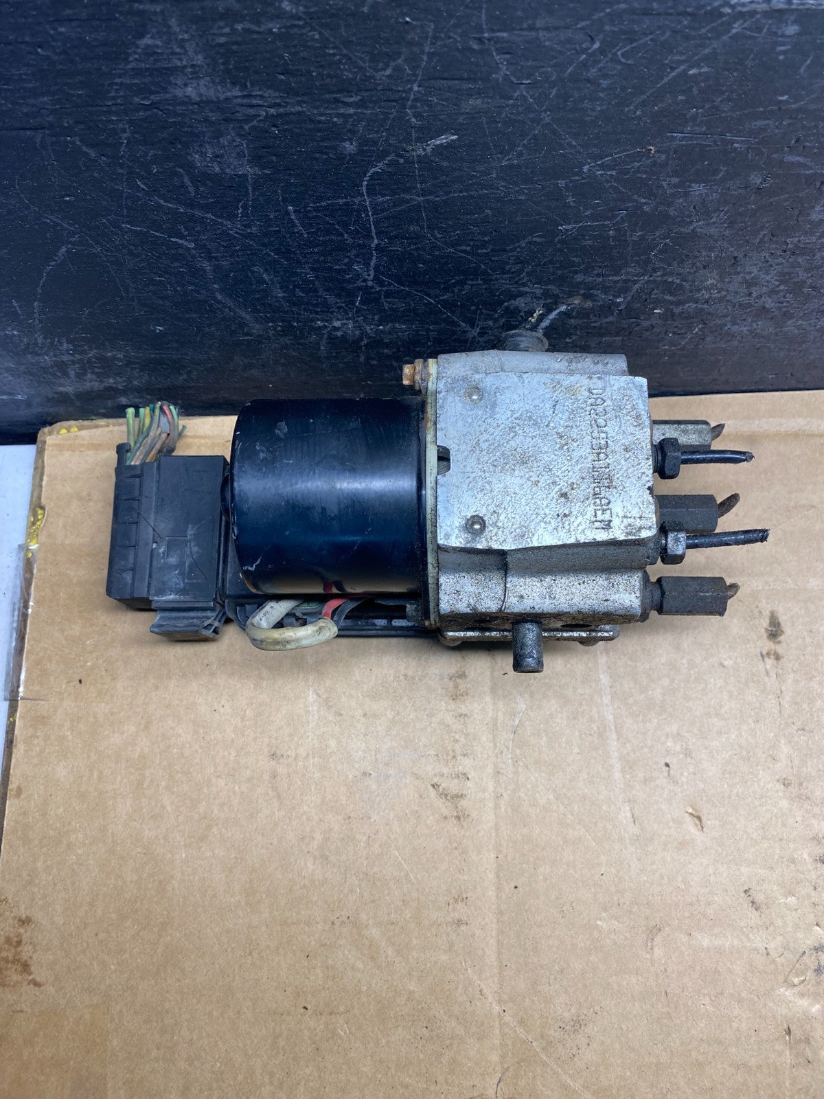 2003 2007 Ford E250 E350 Anti-Lock ABS Antilock Brake Pump AD7589 DG5