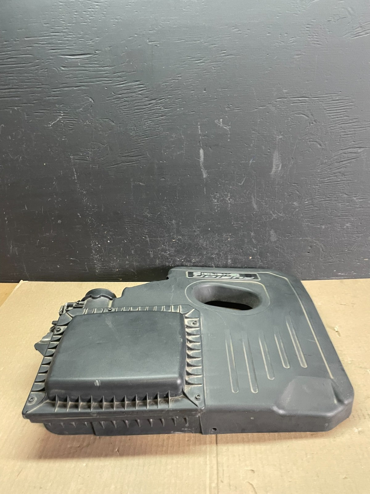 2013 to 2020 Ford Fusion Engine Motor Cover Shield  Black ab7831 DG4