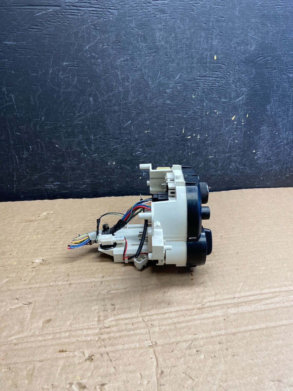 2015 to 2019 Nissan Versa Dash AC Climate Control Heater AF2030 DW1