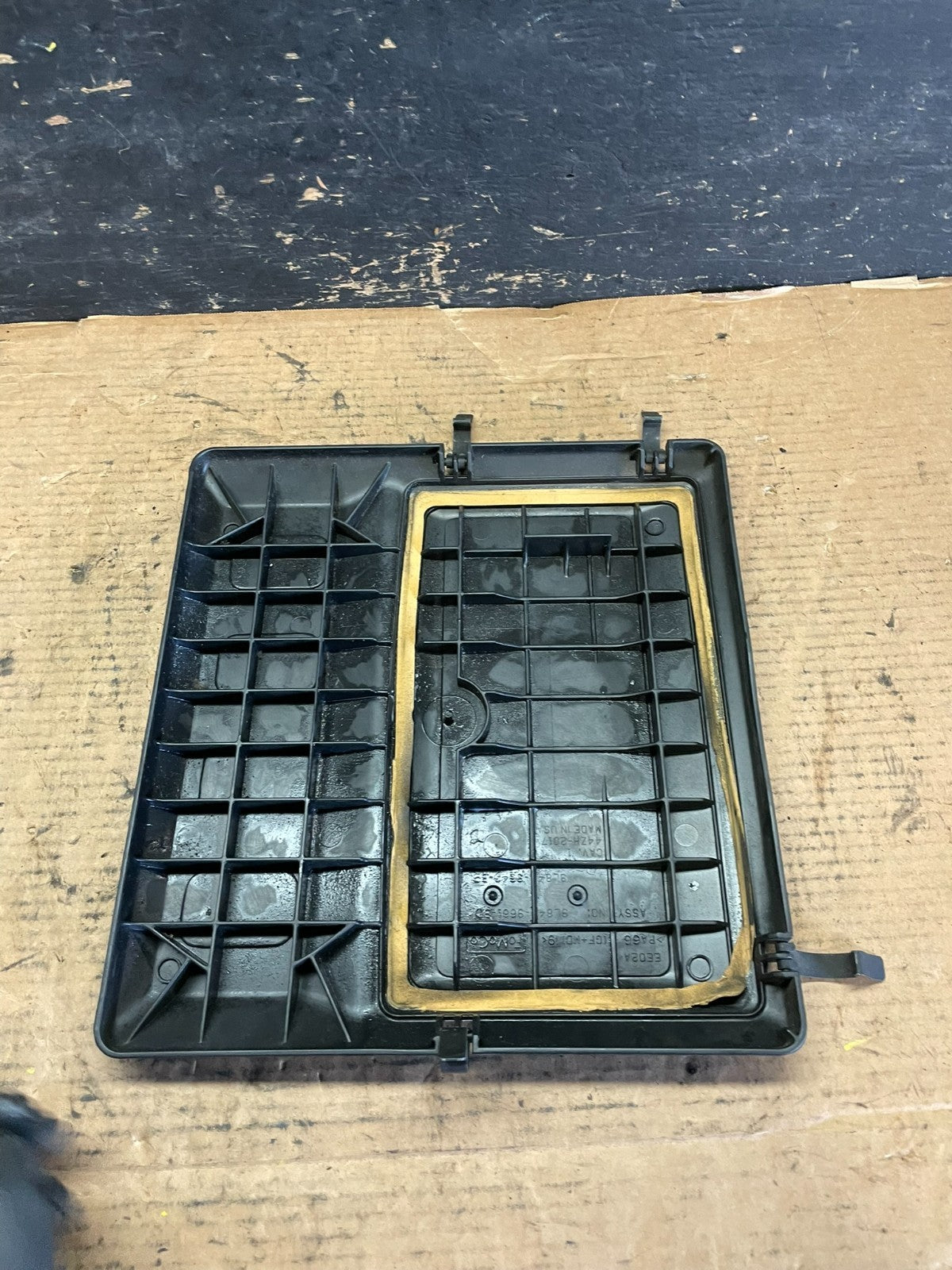 2008 to 2012 Ford Escape Engine Motor Cover Oem s1133 DG6
