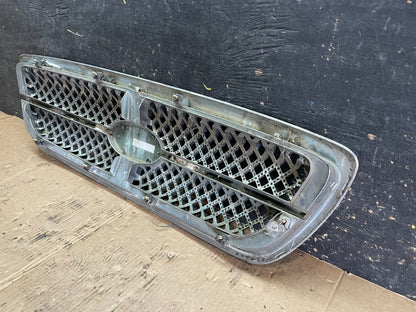 2004 to 2005 Kia Sedona Front Upper Grill Grille Z5930 DG5