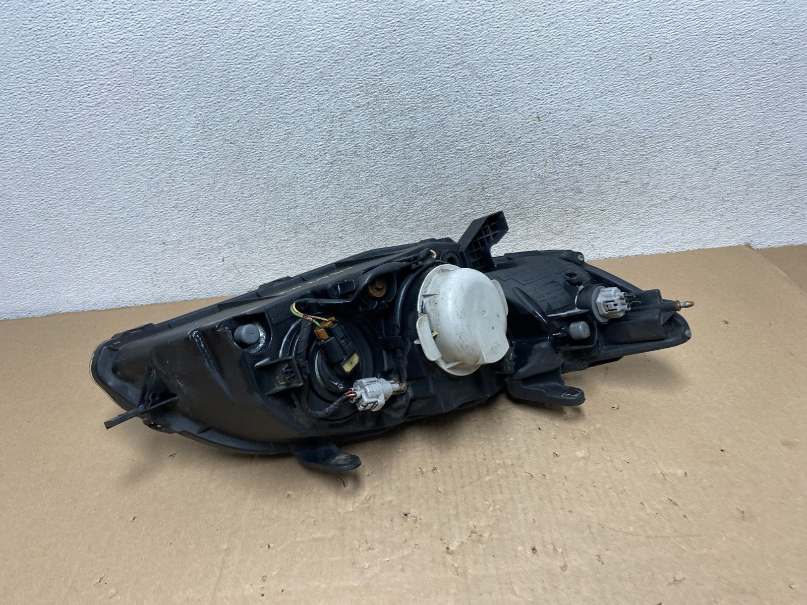 2008 - 2009 Subaru Legacy Left Driver LH Side Headlight Halogen AG6747 DW7