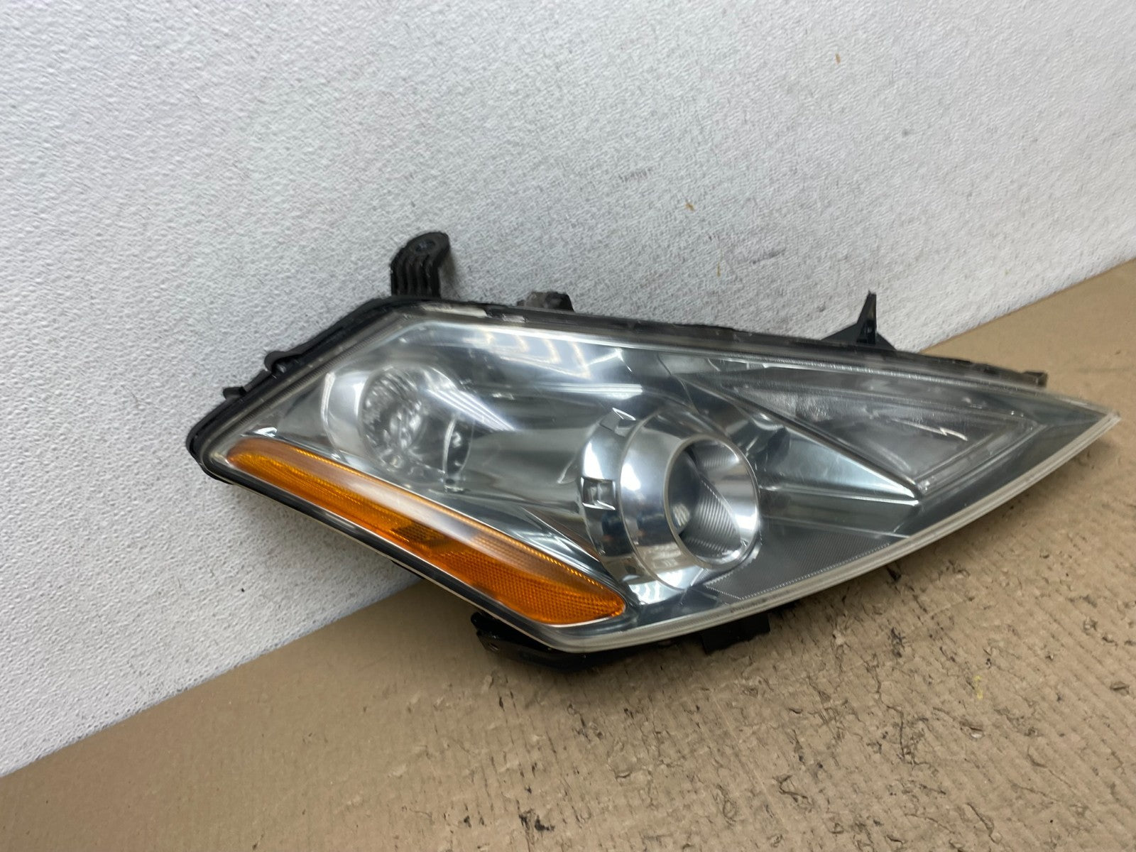 2003 to 2007 Nissan Murano Headlight Xenon HID Right Passenger AF7198 DW2