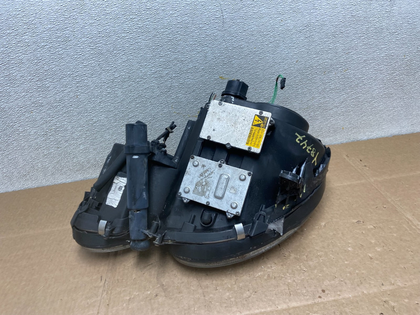 2003-2006 Mercedes E E320 E350 Class Right Passenger Xenon Headlight Y8747 DW8