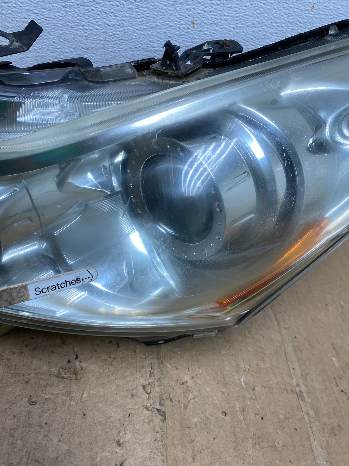 Sedan 4Door 2010 to 2013 Infiniti G37 Left Driver Headlight Xenon AD0553 DW3