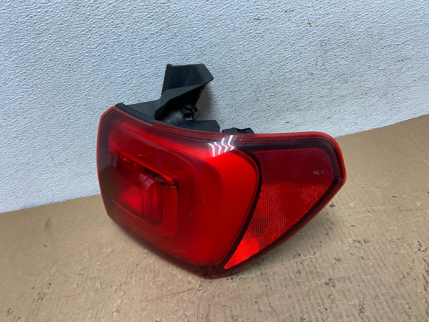2017 to 2019 GMC Acadia Right Passenger RH Side LED Tail Light AD8246 DG1