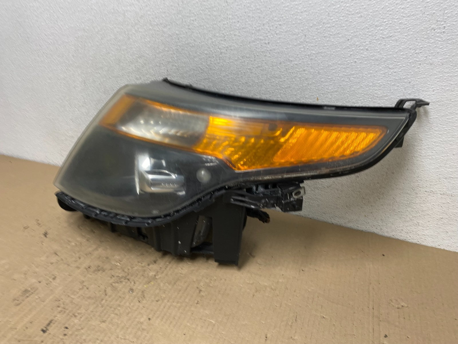 2011 to 2015 Ford Explorer Police Left Driver LH Halogen Headlight AF5996 DW1