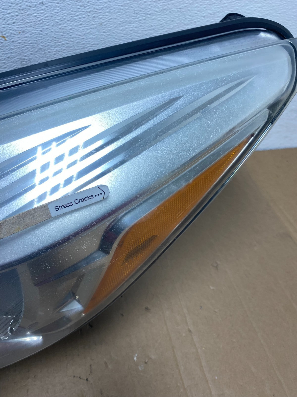 2013 - 2016 Ford Escape Headlight Left Driver Lh Side Halogen AD7940 DW4
