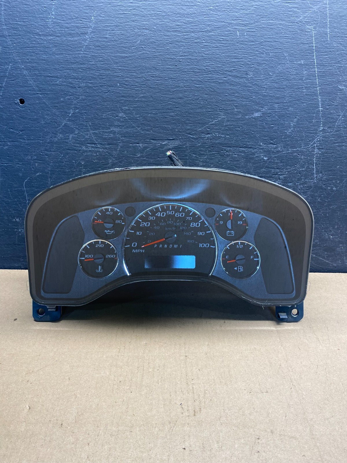 2012 Chevrolet Express 2500 3500 Speedometer Cluster Gauge AE7393 DW0