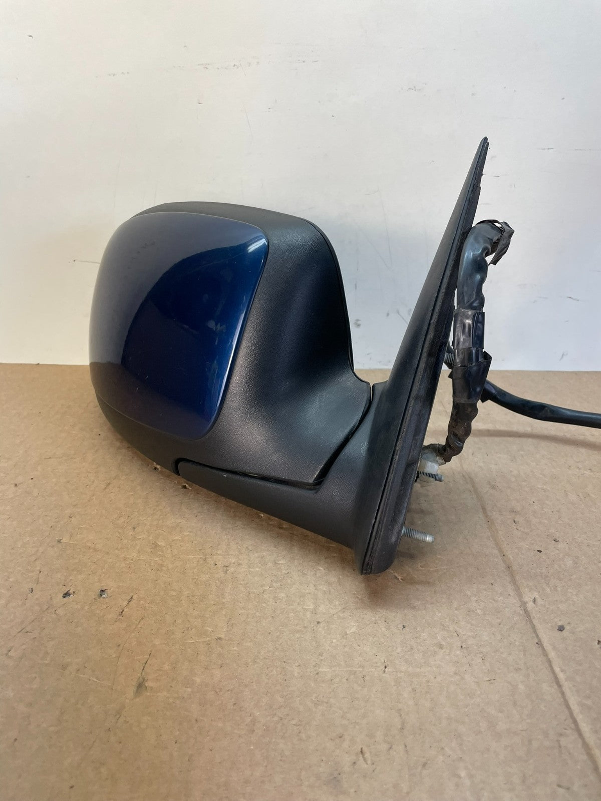 2003 to 2006 Gmc Yukon Right Passenger Turn Signal View Door Mirror AH6214 DW1