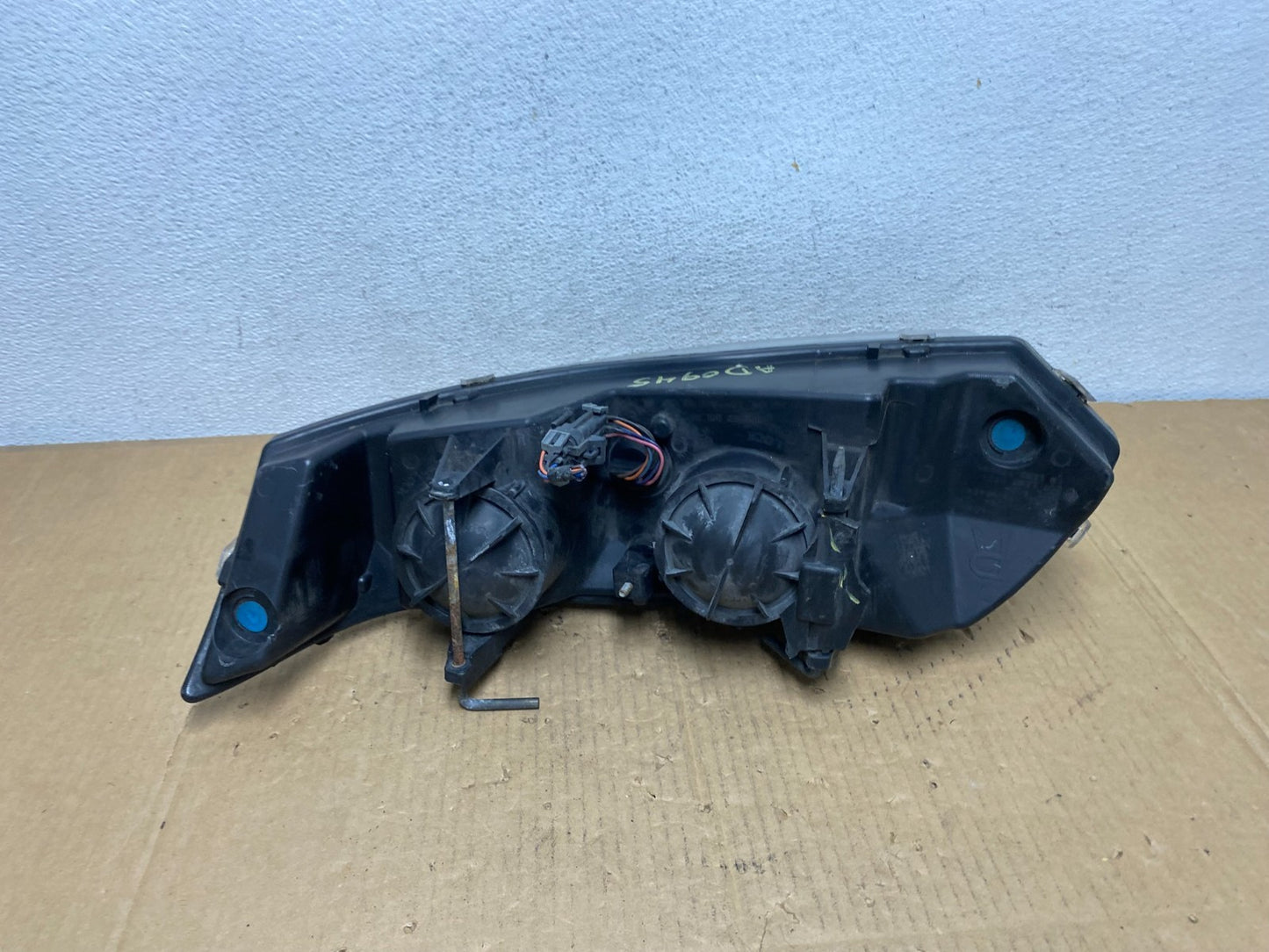 2003 to 2007 Saturn Ion Halogen Headlight Right Passenger RH Side AD0945 DW6