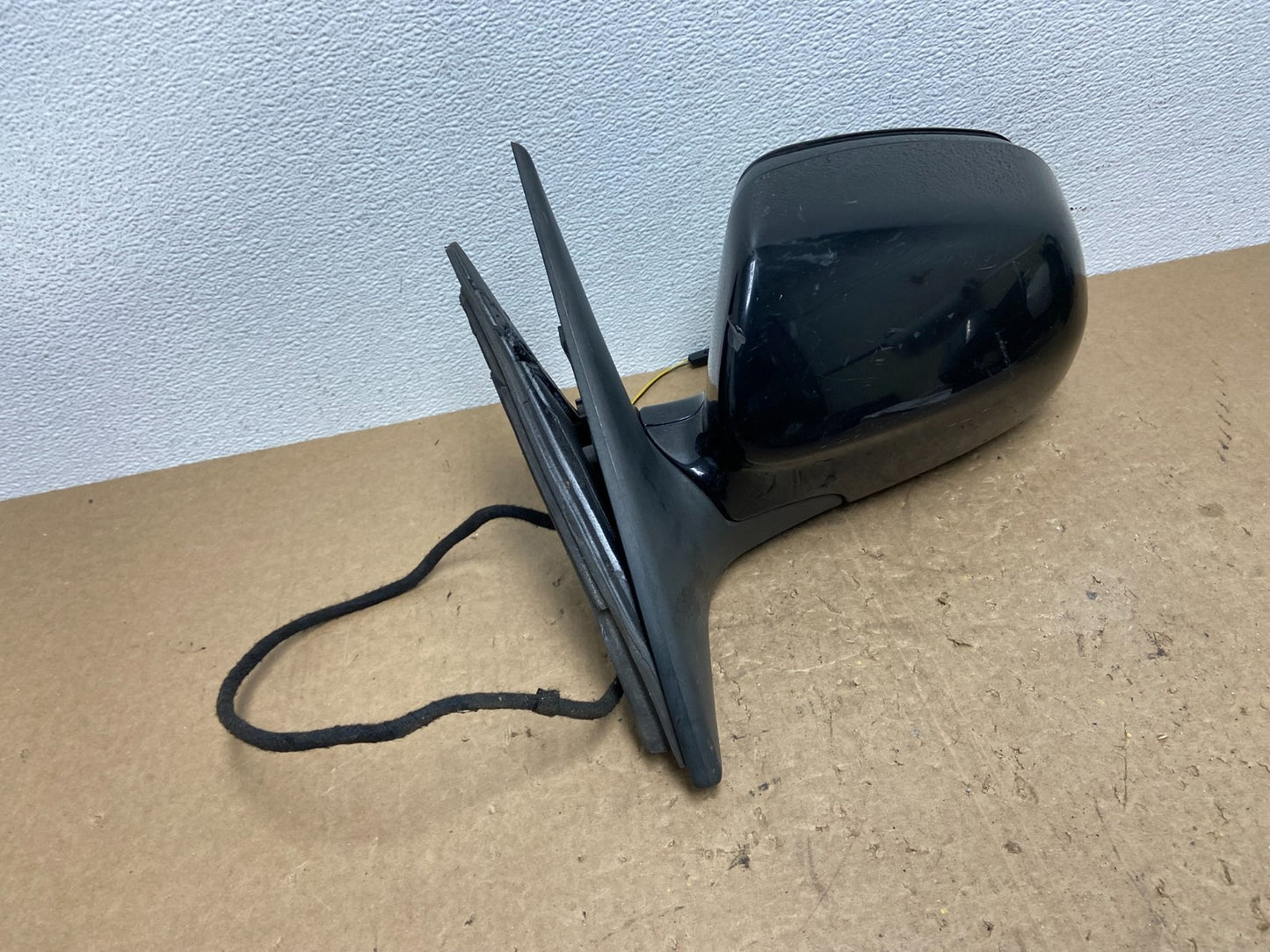 2008 to 2010 Porsche Cayenne Driver Left Side Door View Mirror OEM AC1448 DW2