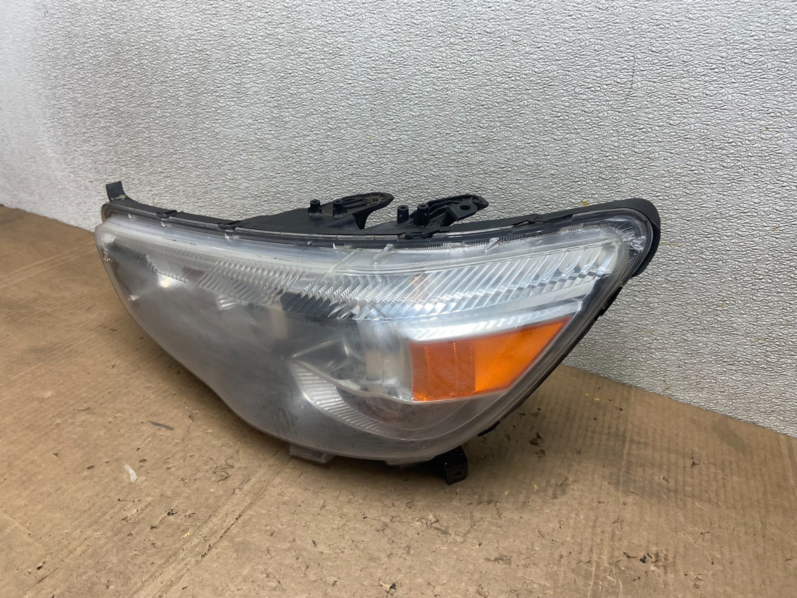 2010 to 2018 Mitsubishi ASX Left Driver Lh Side Xenon Headlight Oem AA6913 DW1