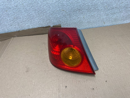 2003 to 2005 Toyota Corolla Left Driver Lh Side Tail Light U7029 DW1