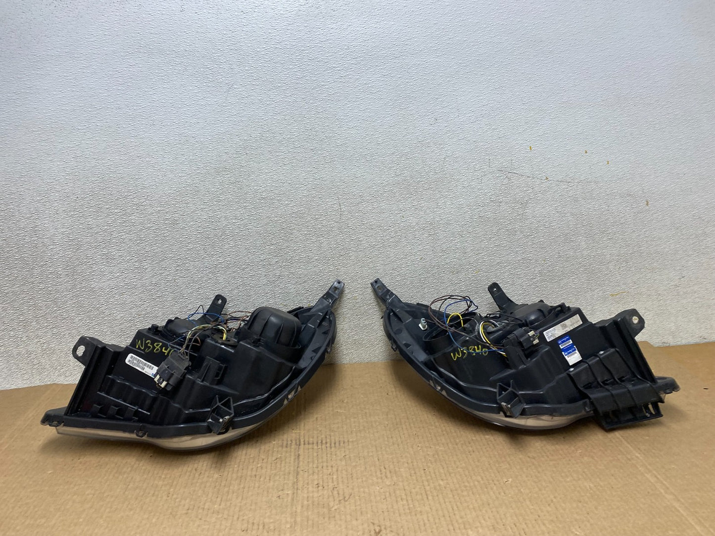 2010 - 2015 Chevrolet Equinox Halogen Headlights Left+Right Side Set W3840 DW11