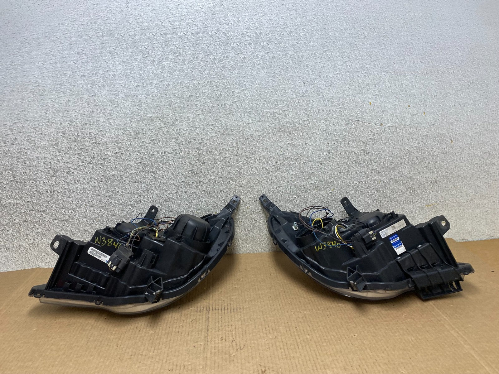 2010 - 2015 Chevrolet Equinox Halogen Headlights Left+Right Side Set W3840 DW11