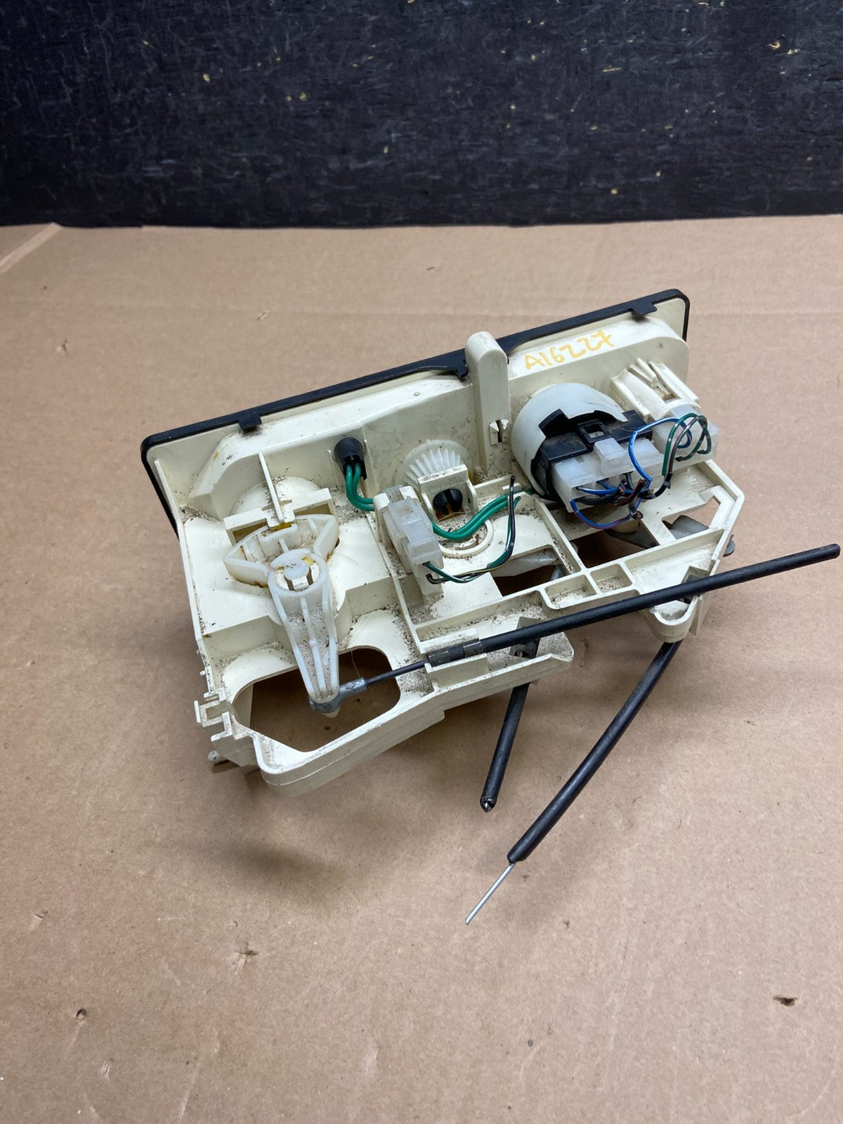 1992 to 1997 Mitsubishi Montero Climate Control Hvac A/C Heater AI6227 DG3