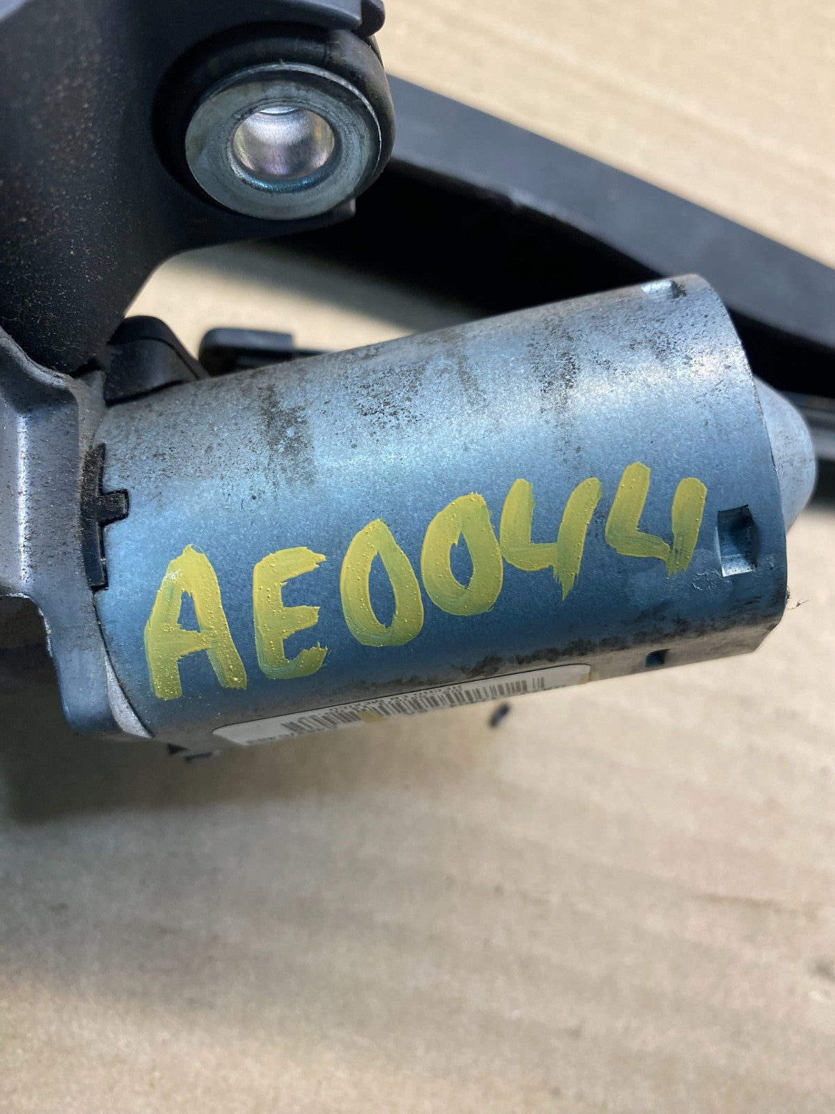 2020 to 2023 Ford Explorer Rear Windshield Wiper Motor ae0044 DG6