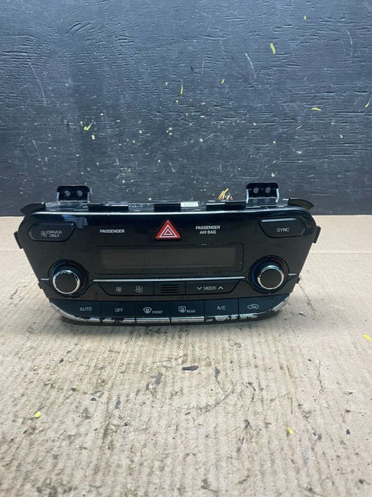 2017 to 2019 Hyundai Ioniq AC A/C Heater Climate Control Panel OEM R6282 DG0
