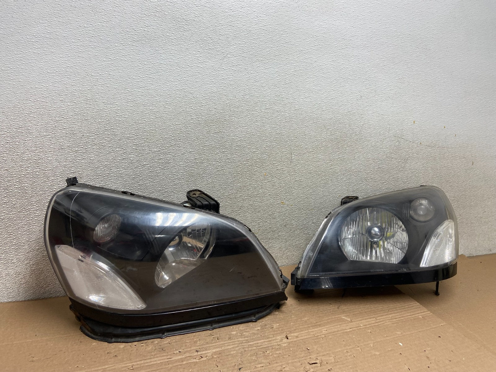 2003 2004 2005 Honda Pilot Left+Right Side Halogen Headlights AB1221 DG2