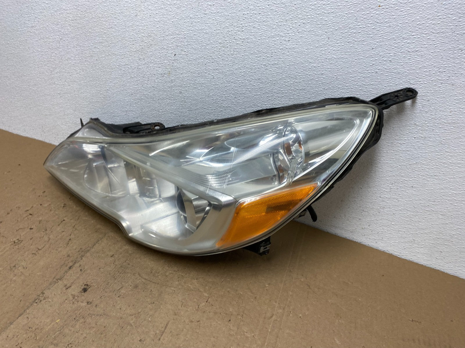 2013 2014 Subaru Legacy Outback Left Driver Halogen Headlight AC6083 DW1