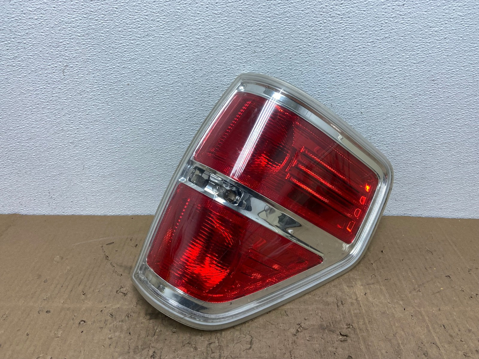 2009 to 2014 Ford F150 F-150 Right Passenger RH Side Tail Light OEM AC0284 LK0