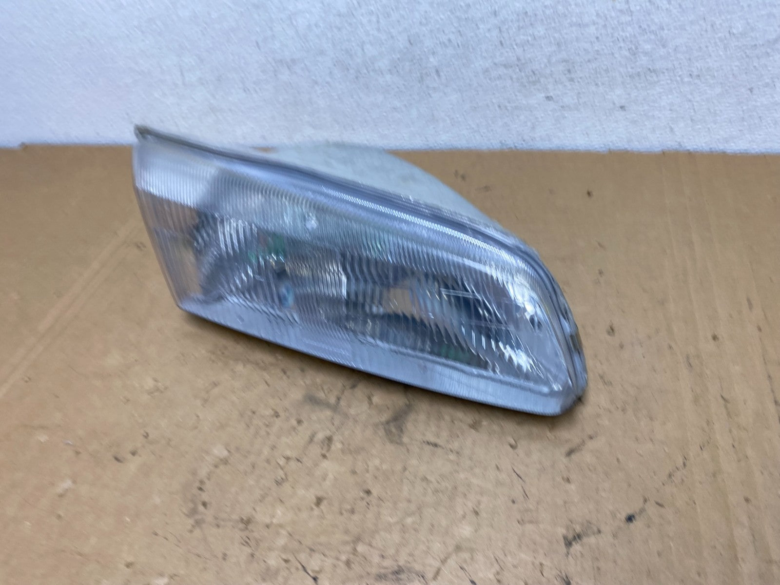 1997 1998 1999 Toyota Camry Right Passenger RH Halogen Headlight AD3049 DW1