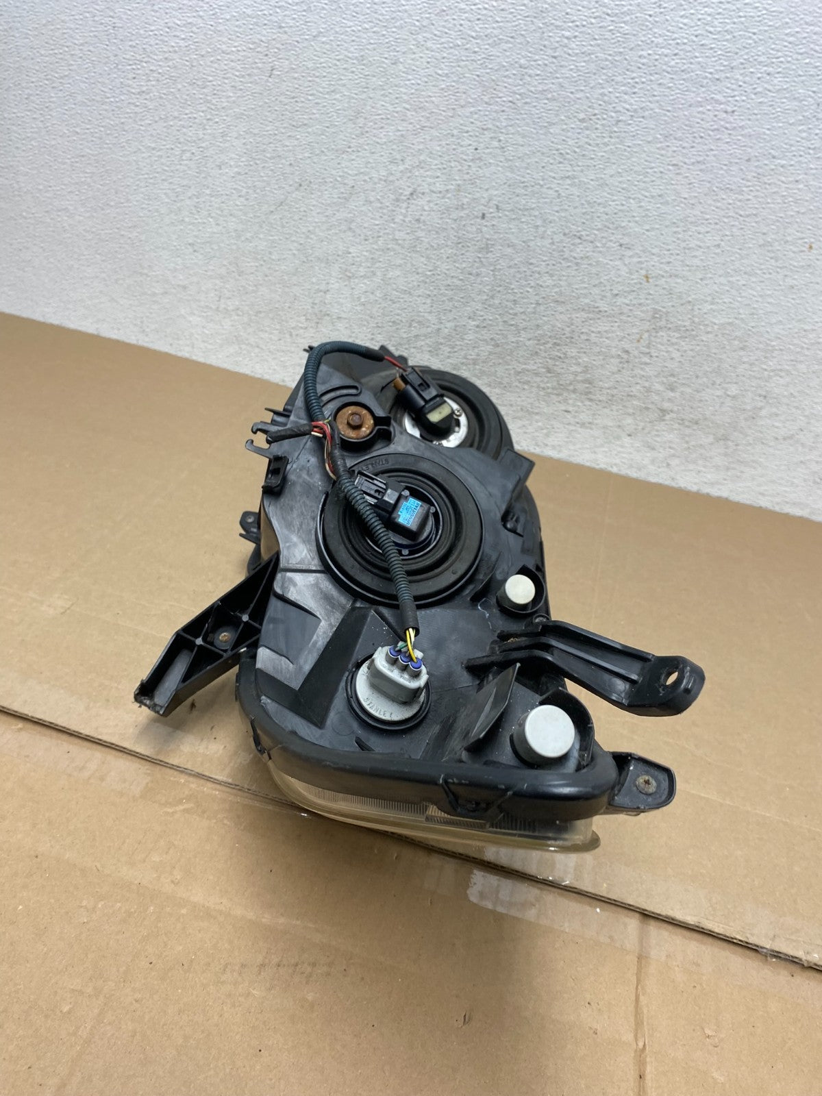 2011-2014 Toyota Sienna Right Passenger RH Halogen Headlight AE4851 DW9