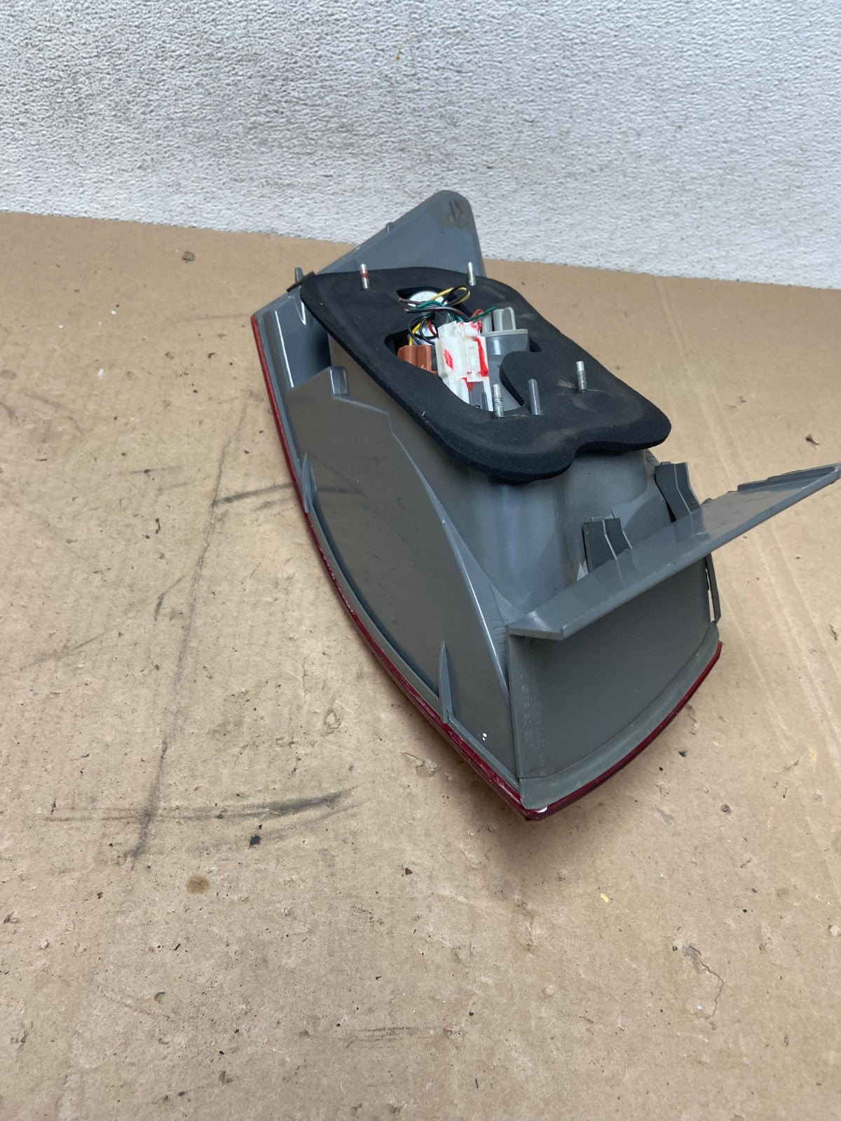 2009 to 2010 Hyundai Sonata Right Passenger Side Tail Light AG4802 LK5