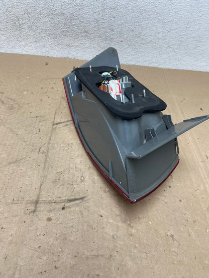 2009 to 2010 Hyundai Sonata Right Passenger Side Tail Light AG4802 LK5