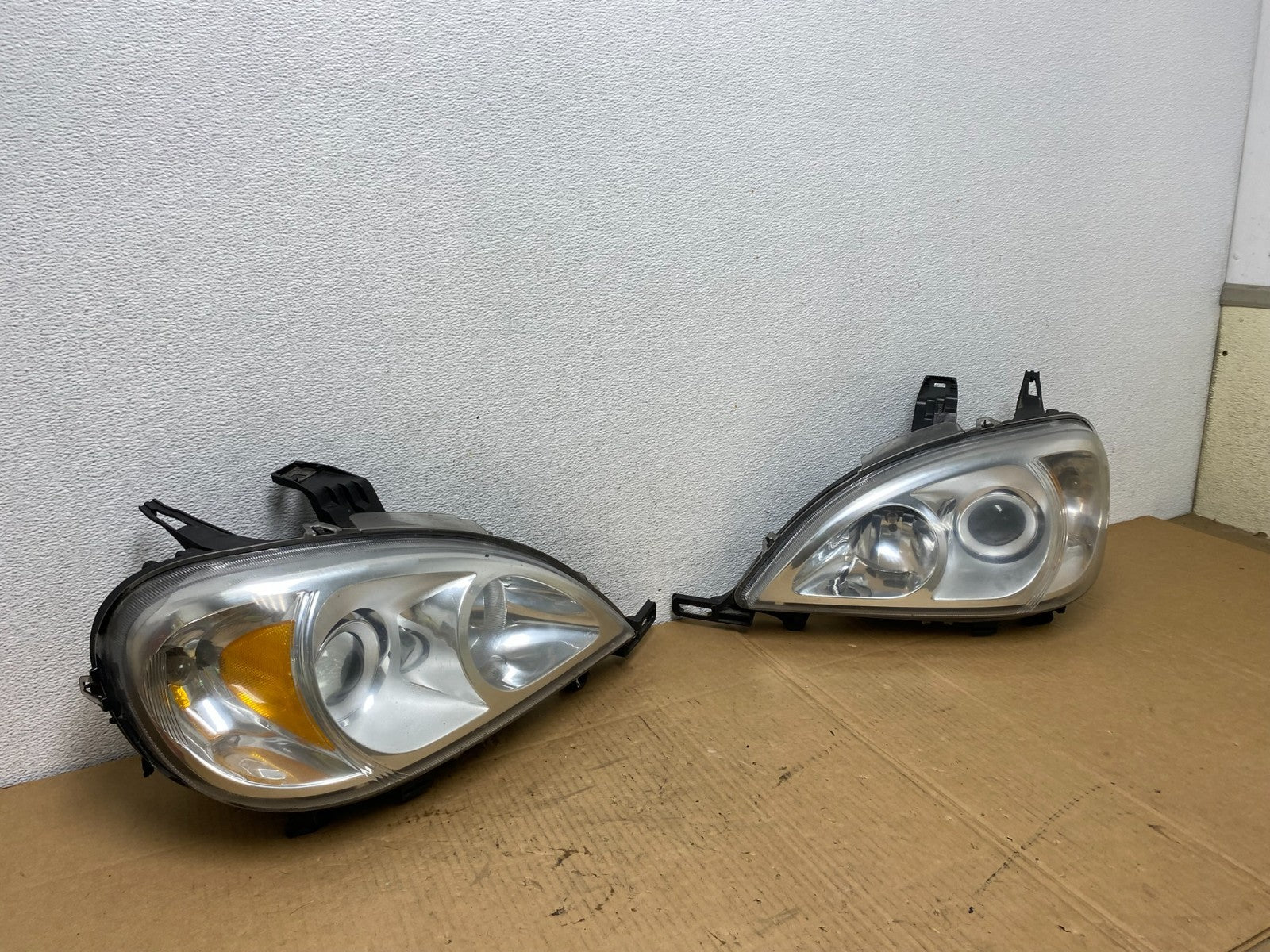 2002 - 2005 Mercedes ML ML350 ML500 Left+Right Side Halogen Headlights AC7628 DW2