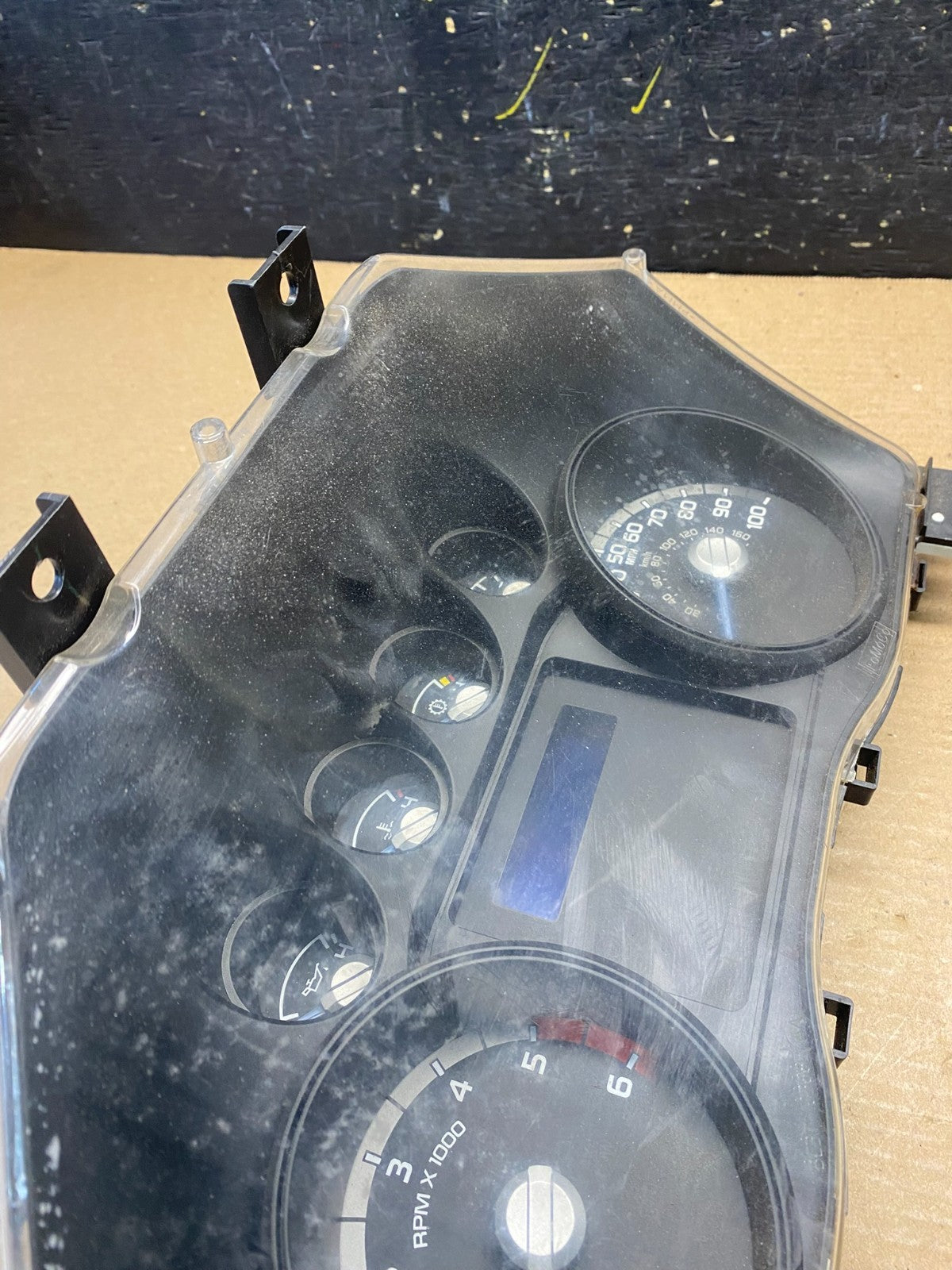 2011 to 2012 Ford F250 Super Duty Speedometer Cluster Gauge S6452 DG6