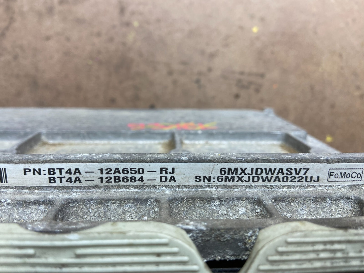 2011 to 2013  Ford Edge Engine Control Module ECM BT4A-12A650-RJ L08822