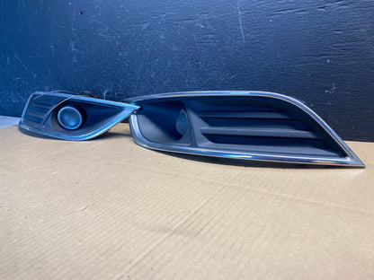 2013 to 2016 Lincoln MKT Left+Right Set Front Fog Light Bezel ad4890 DG1